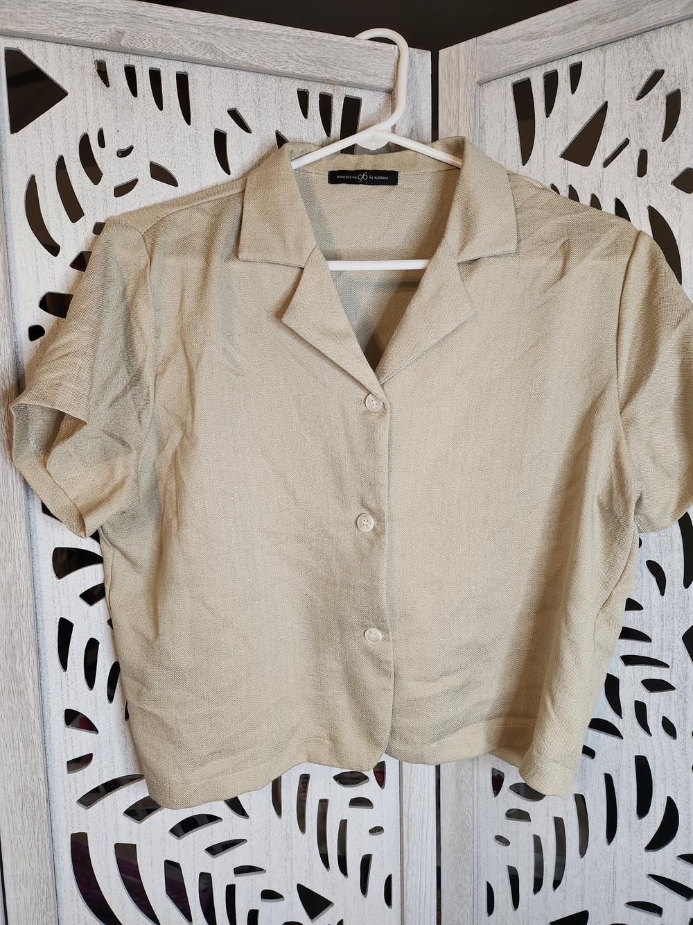 Short Sleeve Button-Down Shirt in Light Beige